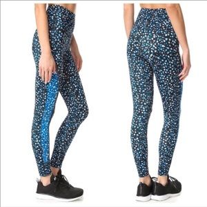 Beyond Yoga high waist Lux droplets legging NWT M